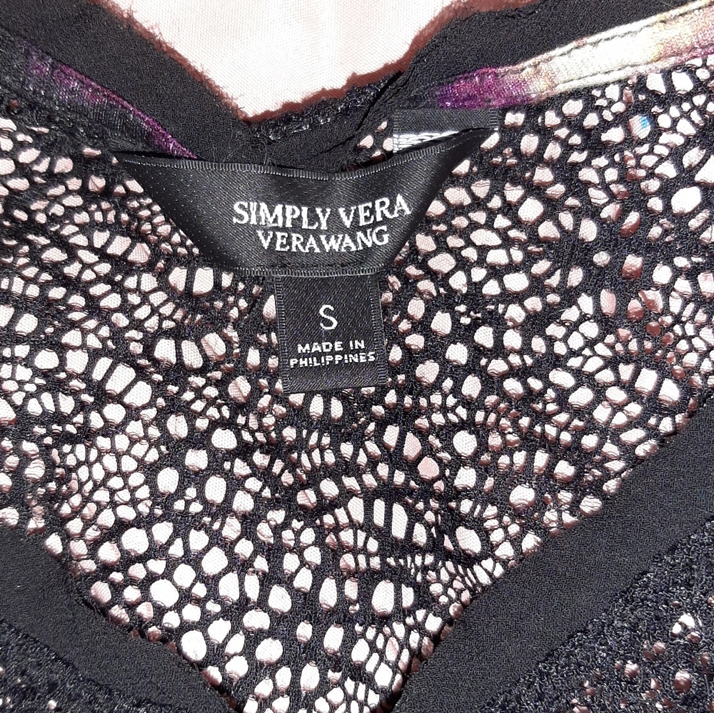 blouse - Picture 4 of 4